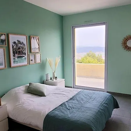 De 4 Chambres Avec Piscine Privee Jardin Amenage Et Wifi A Villeneuve Villa Villeneuve