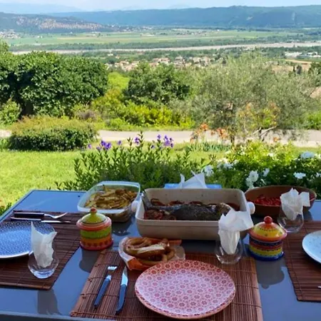 Villa De 4 Chambres Avec Piscine Privee Jardin Amenage Et Wifi A Villeneuve *