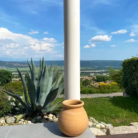 Villa De 4 Chambres Avec Piscine Privee Jardin Amenage Et Wifi A Villeneuve *